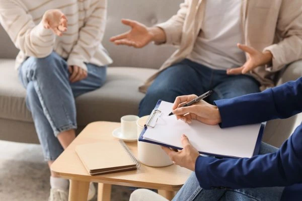 Image of divorce mediation Pontypridd in progress.